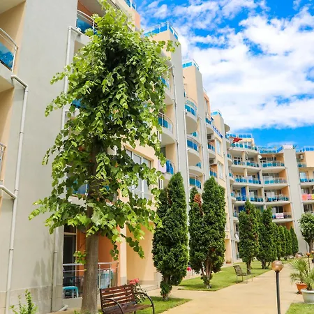 Апартамент Luxury First Line With Pool And Sea View In Complex Oazis *
