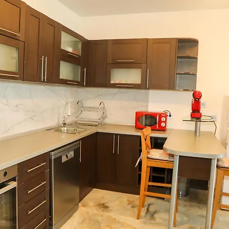 Luxury First Line With Pool And Sea View In Complex Oazis Апартамент