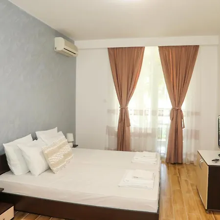 Luxury First Line With Pool And Sea View In Complex Oazis Апартамент Равда
