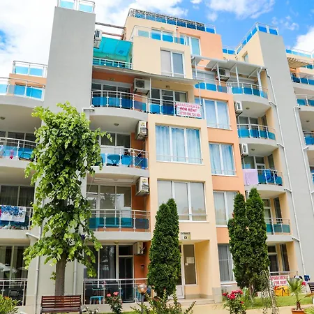 Luxury First Line With Pool And Sea View In Complex Oazis Daire Ravda