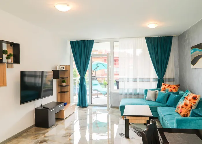 Luxury First Line With Pool And Sea View In Complex Oazis